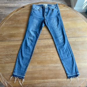 Frame Denim Medium Wash Le High Skinny High Waisted Fringe Frayed Hem Size 28
